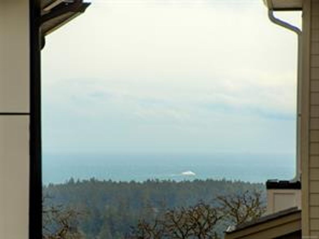 listing image 16043463860874841915