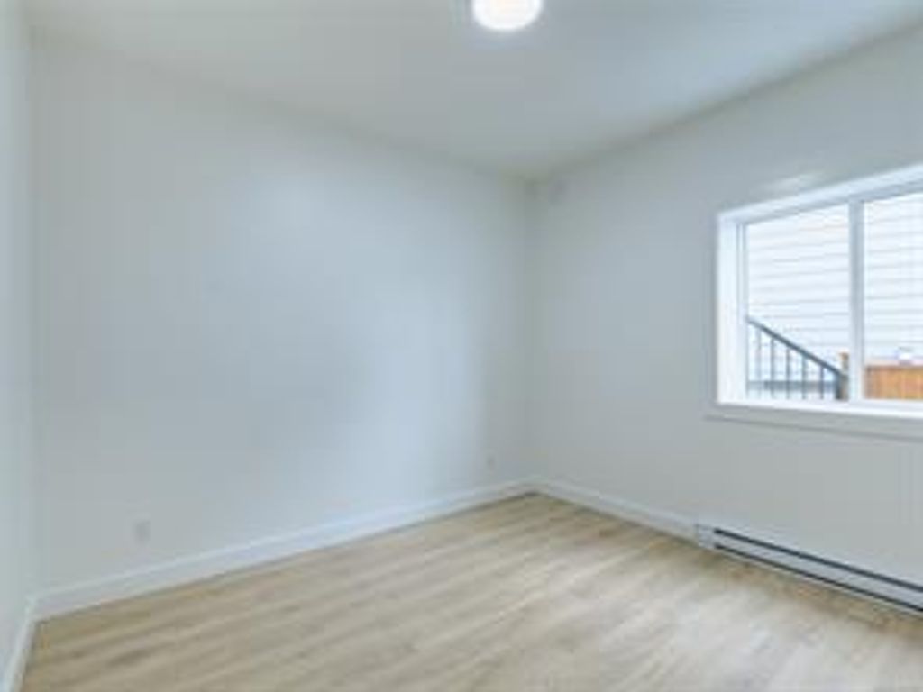 listing image 16048560053190660659