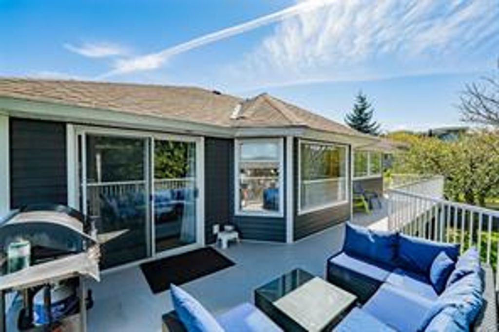 listing image 16049117338603442932