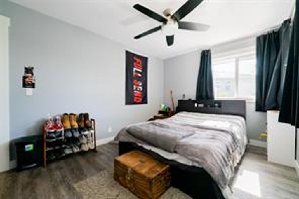 listing image 16041858157907708164