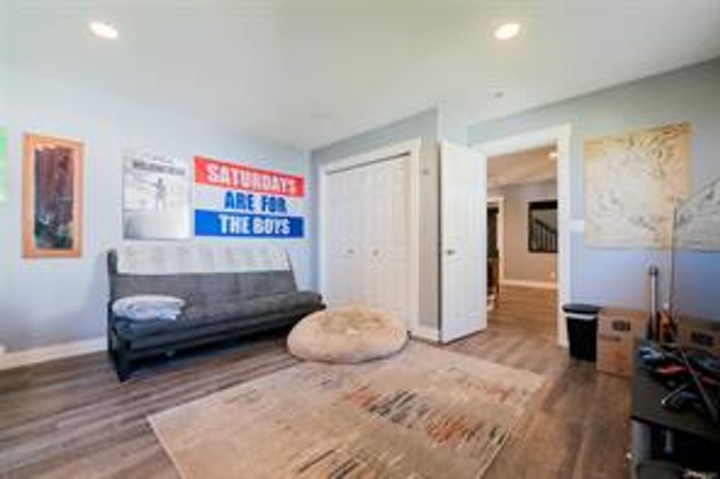 listing image 16040713266106199606