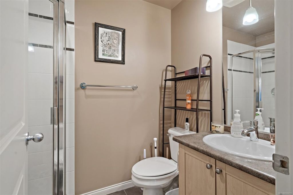 listing image 16042919976820