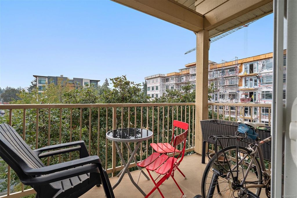 listing image 16043642972771