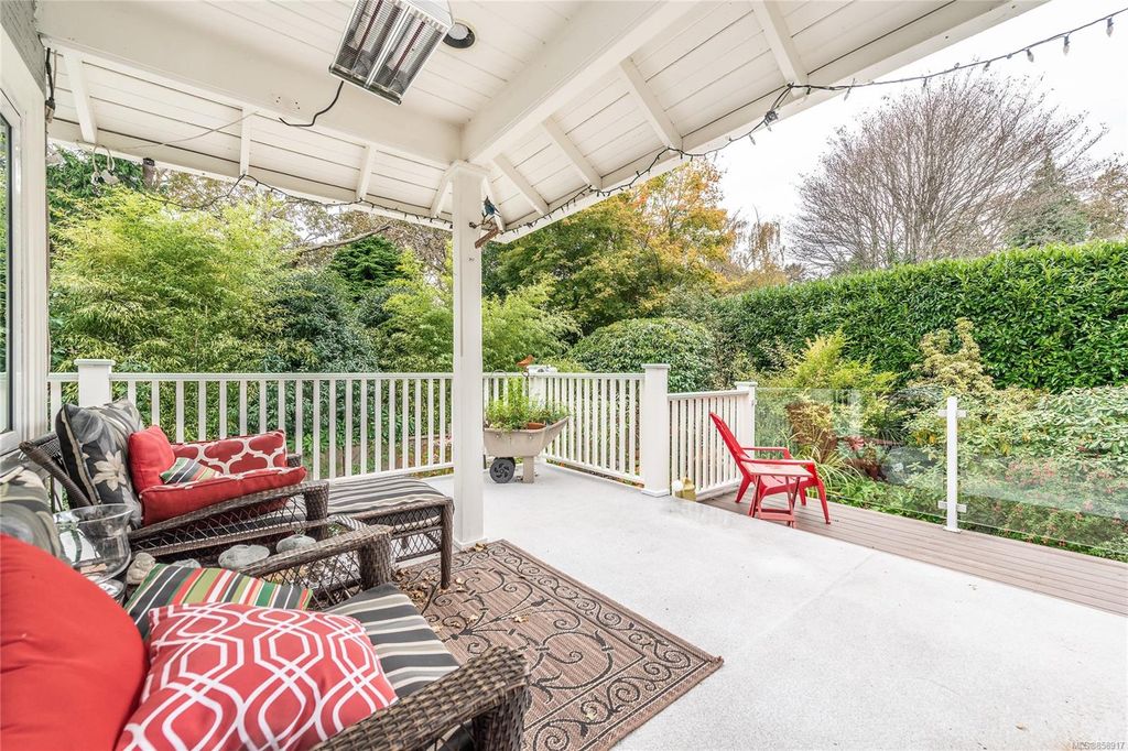 listing image 16048852038843810867