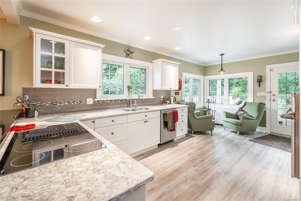 listing image 16046787575234099585