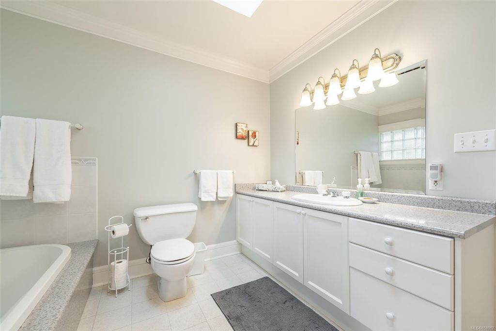 listing image 16045825311261254711