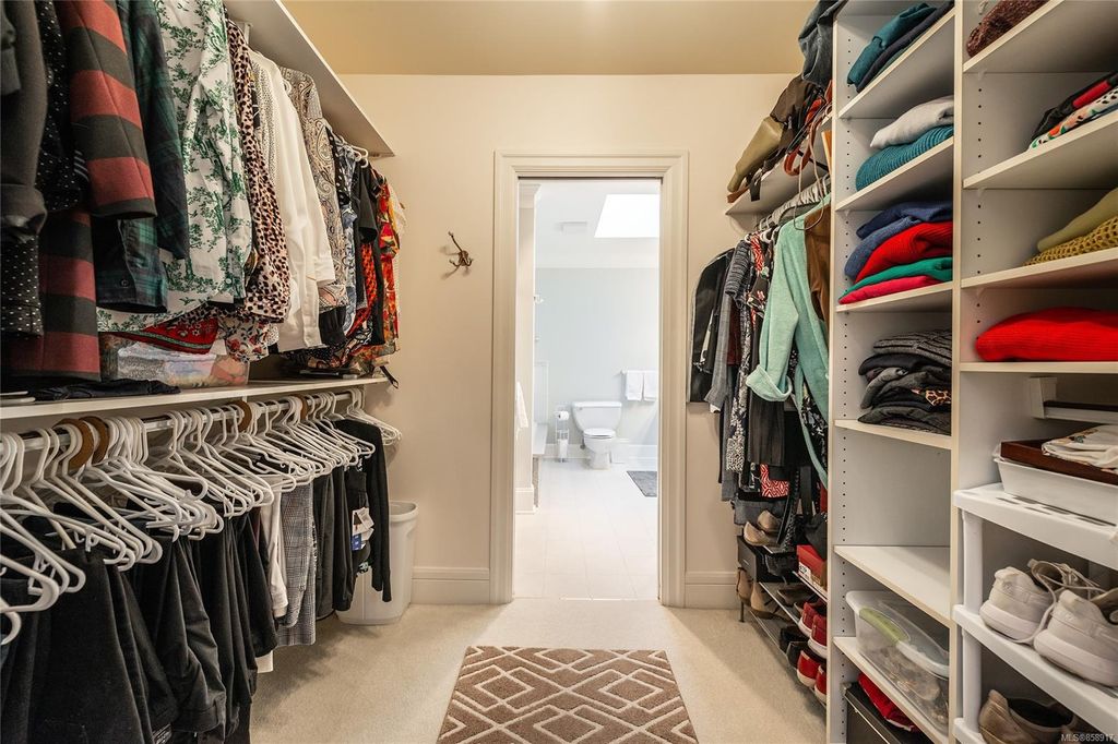 listing image 16043887173383005309