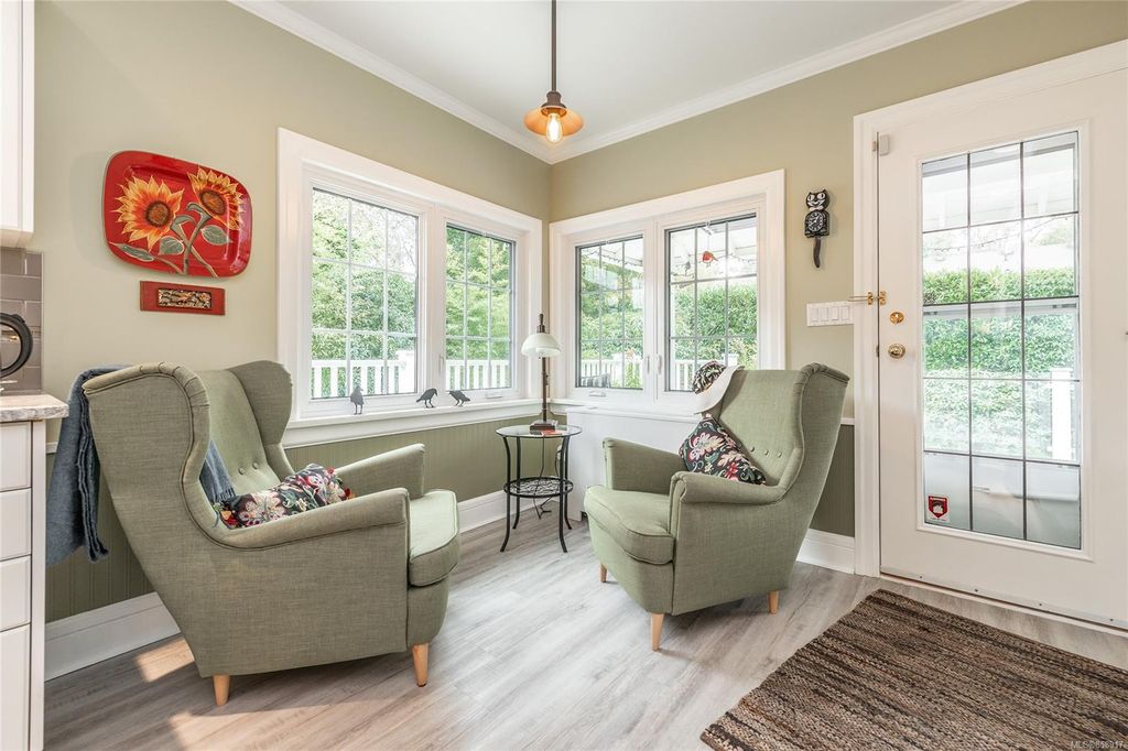 listing image 16044953345280084609