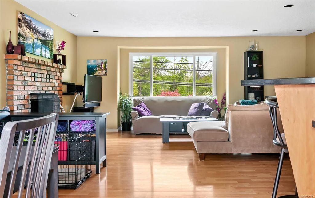 listing image 16040964751199305031