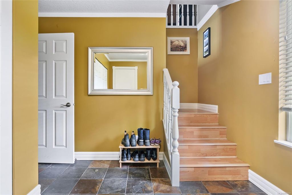 listing image 16044155227090533992