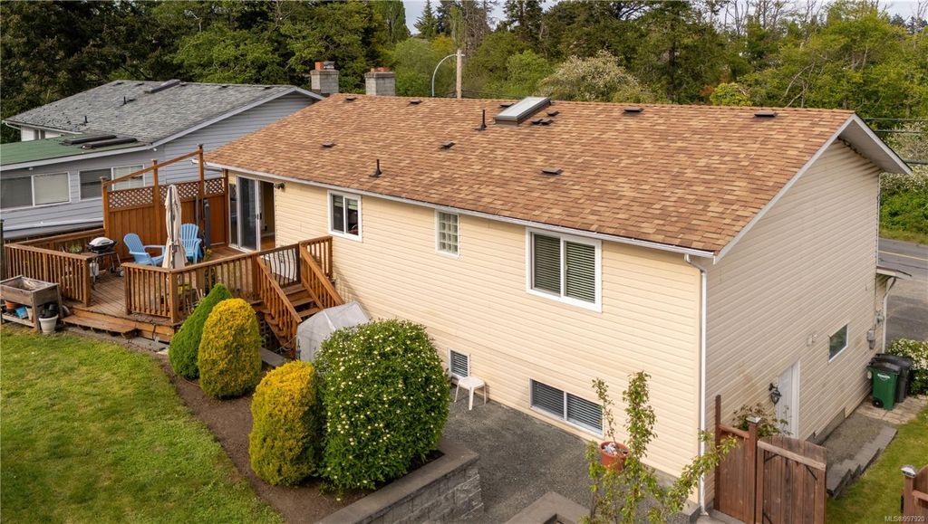 listing image 16046829824744596984