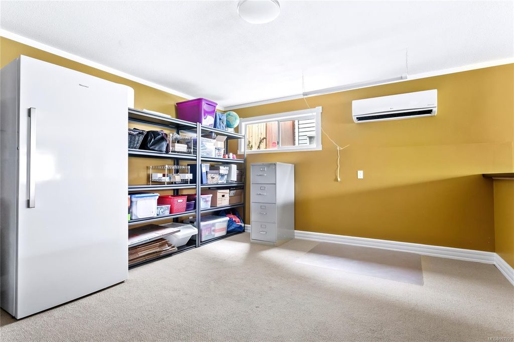 listing image 16049901758283653484