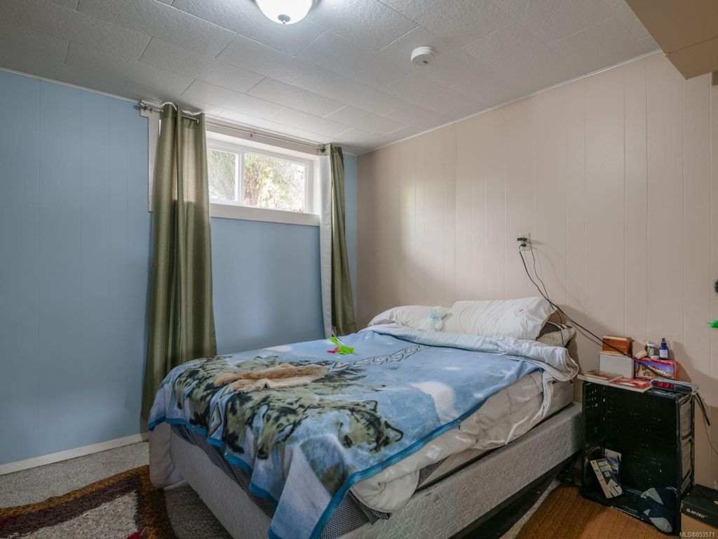 listing image 16046872304944017931
