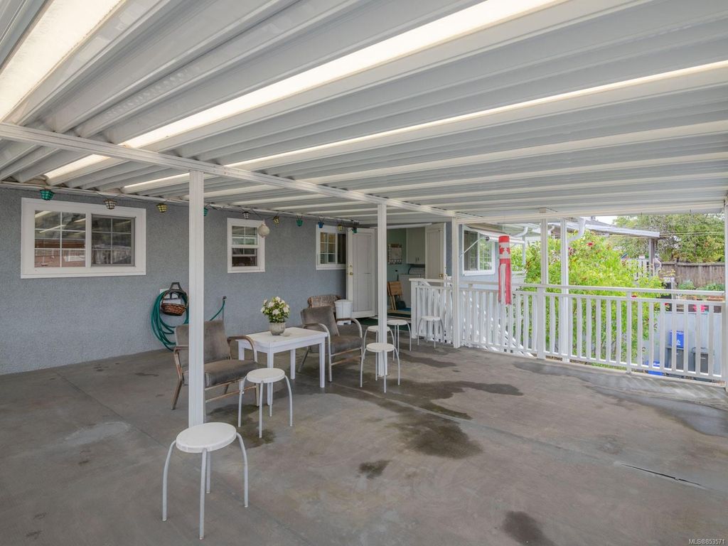 listing image 16047596621744501743