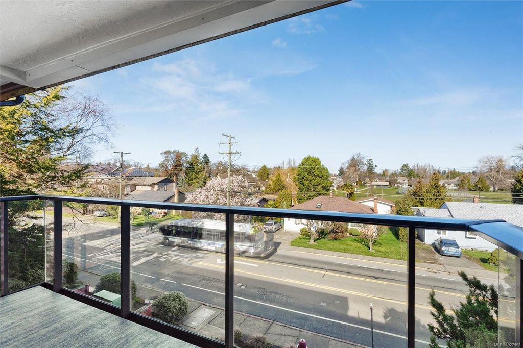 listing image 16044006626753973913