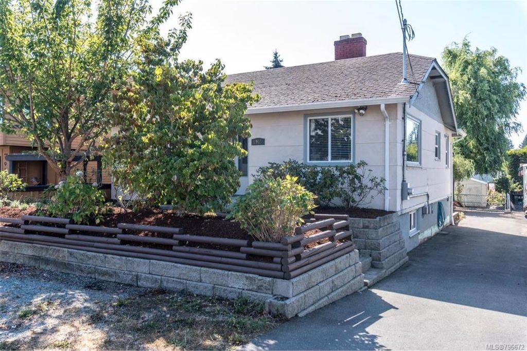 listing image 16049986923914483451