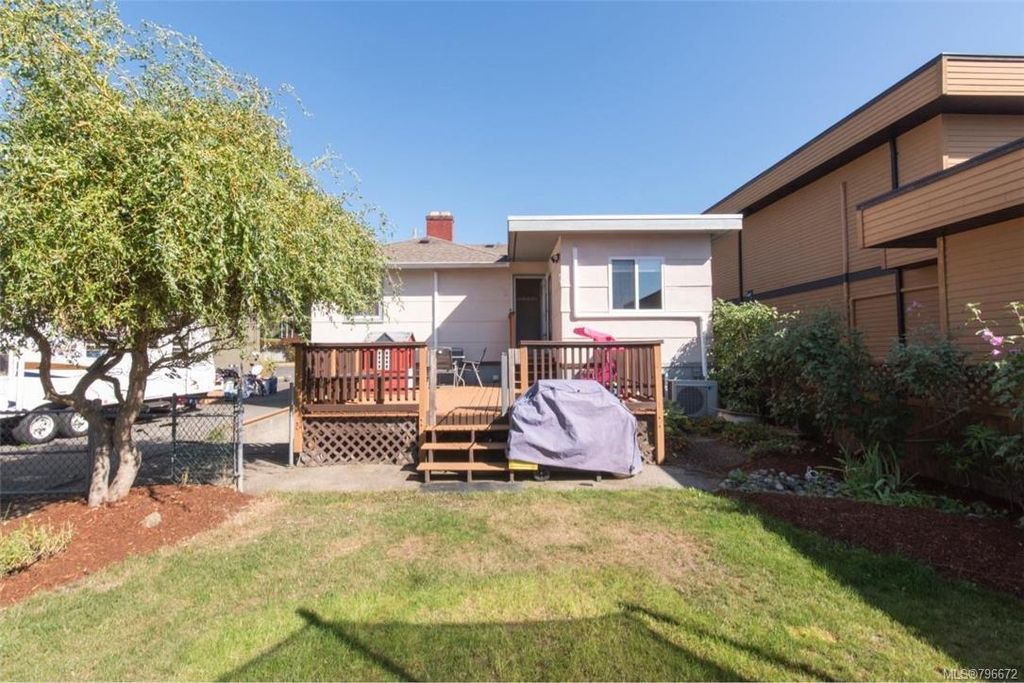 listing image 16040558890100682304