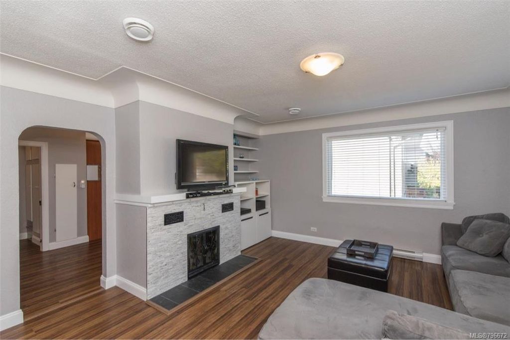 listing image 16041248498983949739