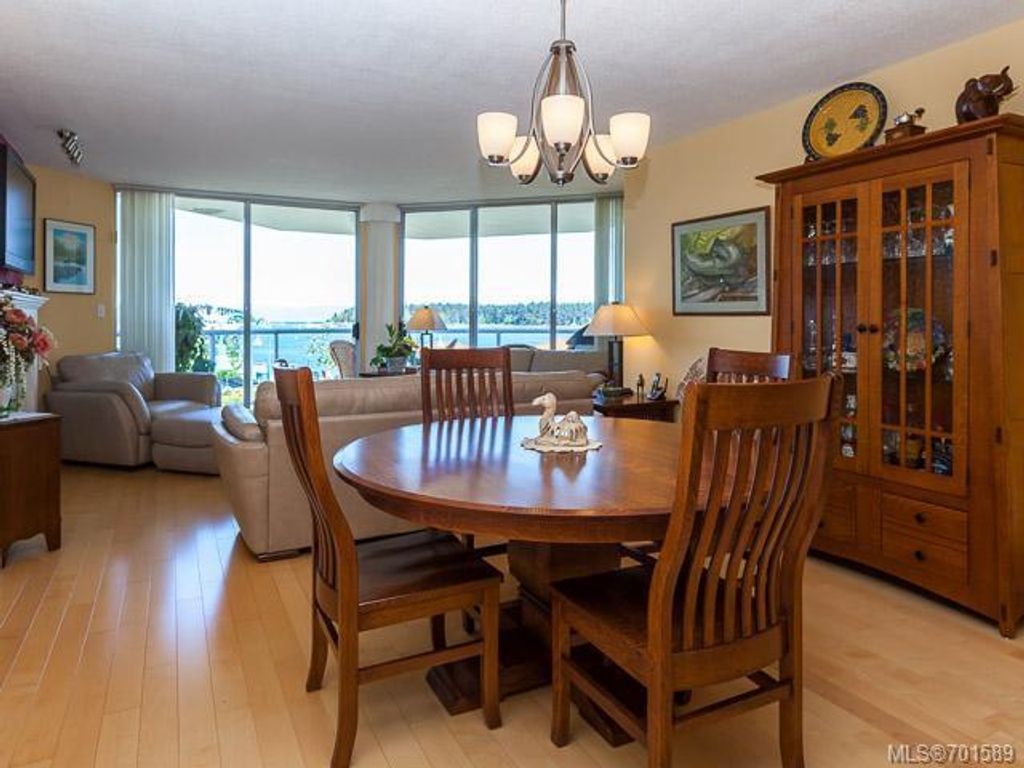 listing image 16042777746454400297