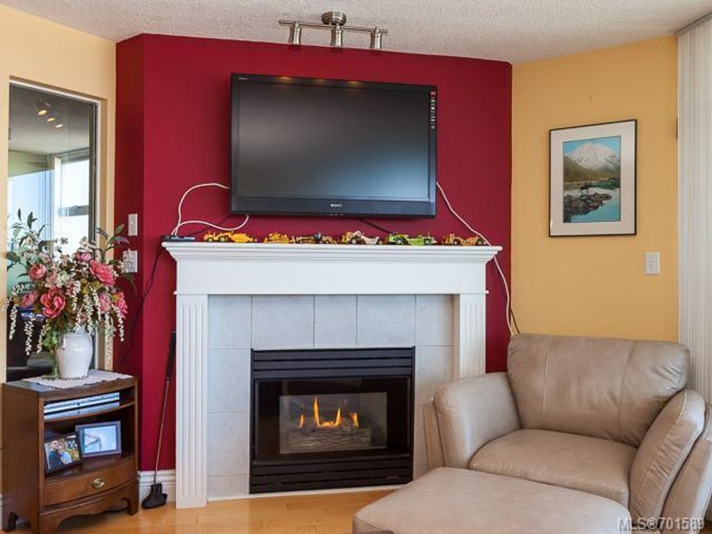 listing image 16046422749602592098