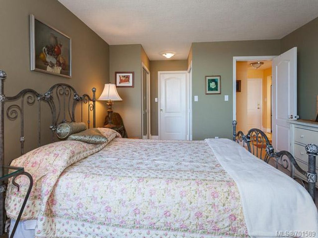 listing image 16043634432683350494