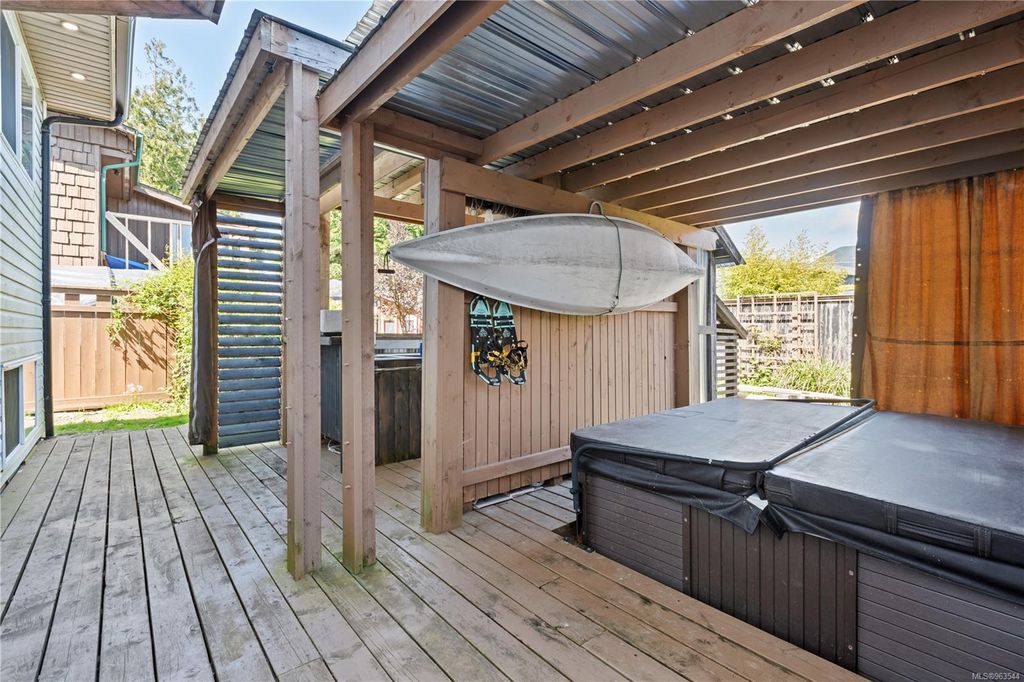 listing image 16042453859306827371