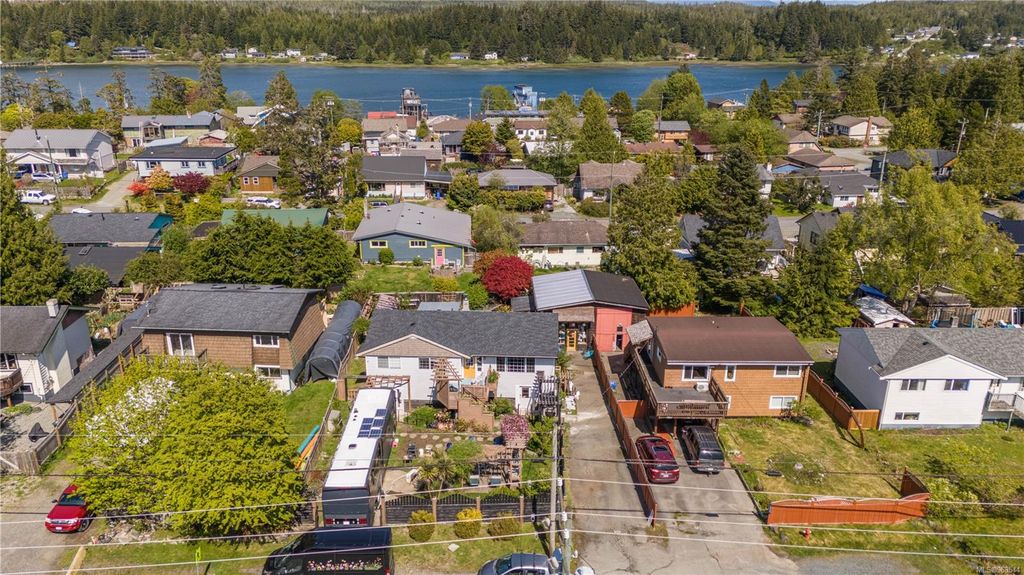 listing image 16044278808146645191