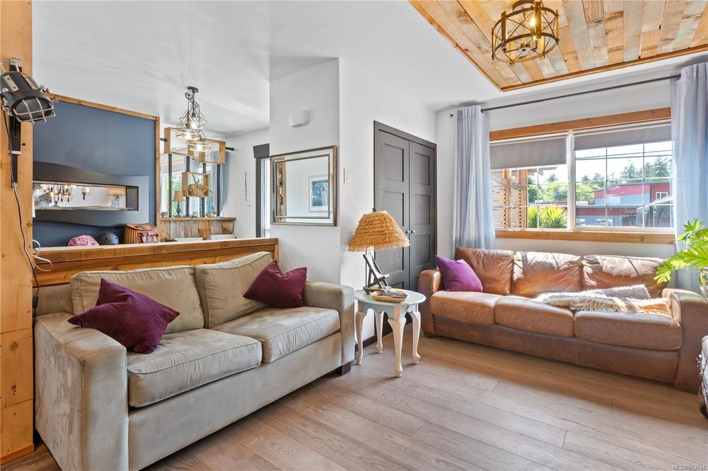 listing image 16045473498470838707