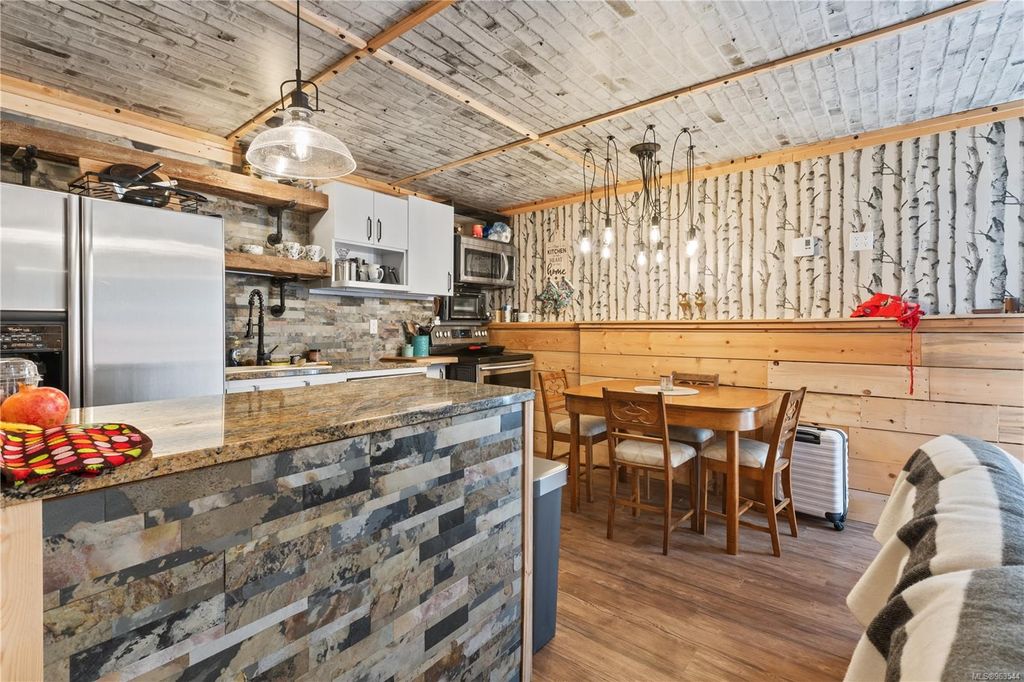 listing image 16046067610049927882