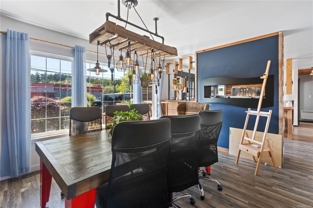 listing image 16041952547238681554