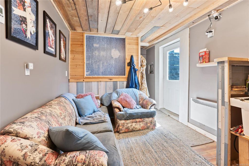 listing image 16045949980820955517