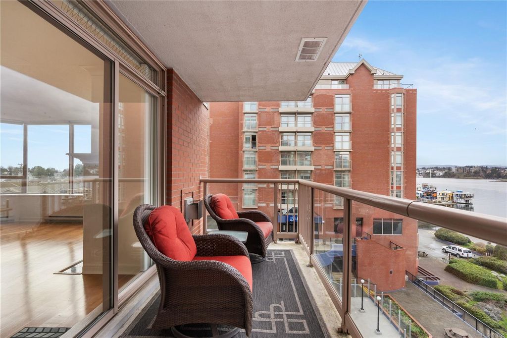 listing image 16041340943099902120