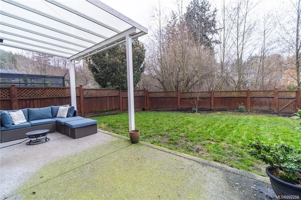 listing image 16041402713805134927