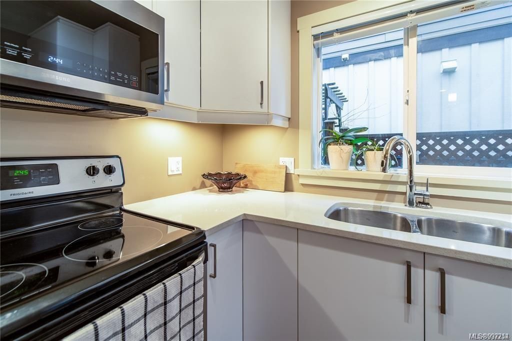 listing image 16043932622816224765