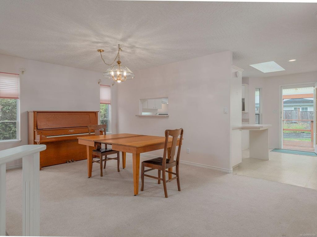 listing image 1604485969256