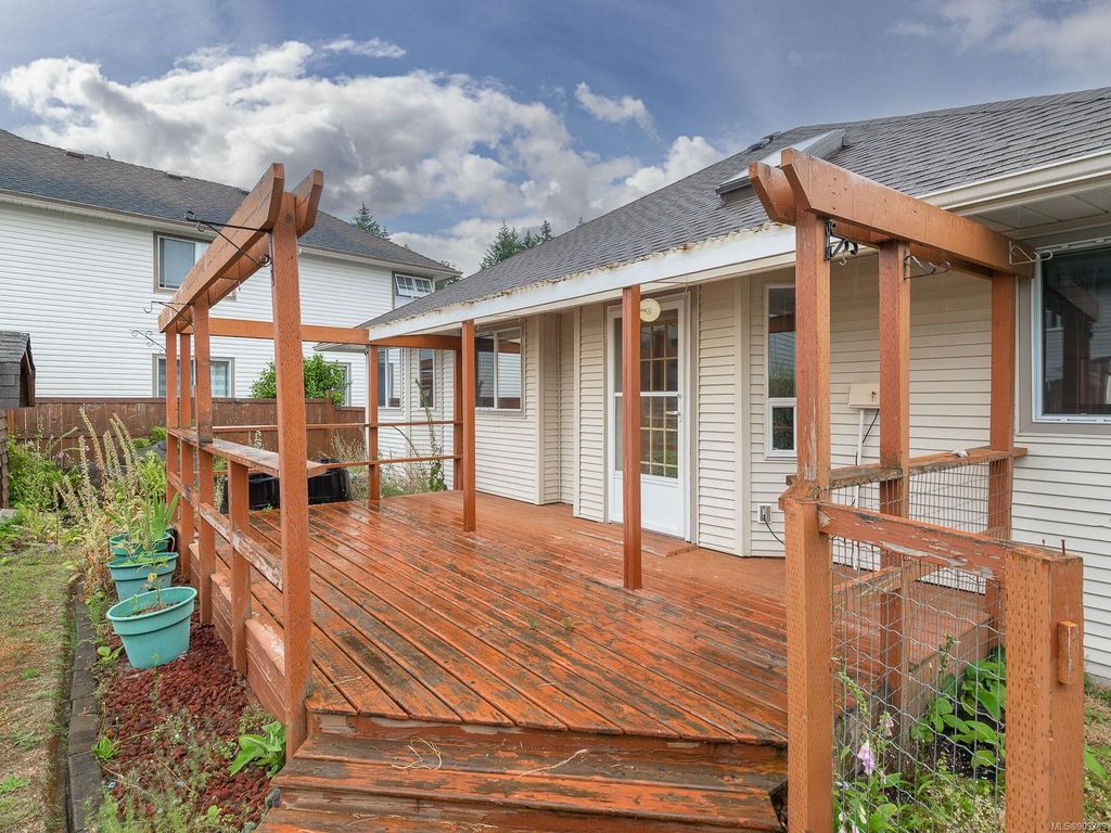 listing image 16042685458042