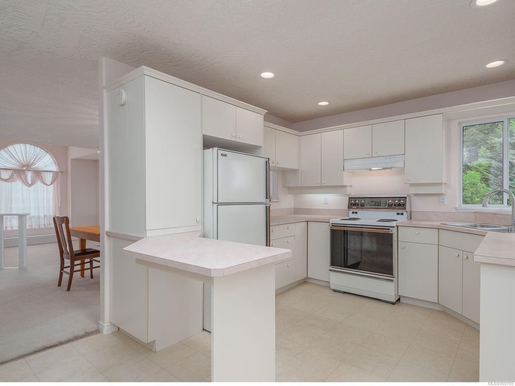 listing image 160444214744