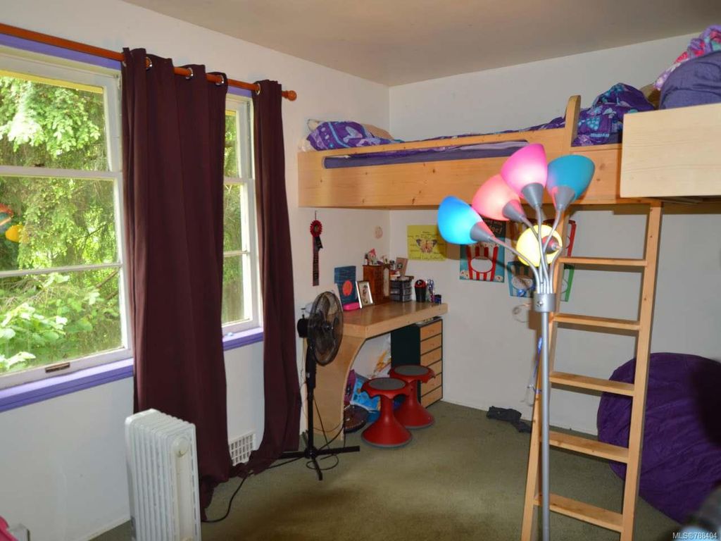 listing image 16041920476540074984