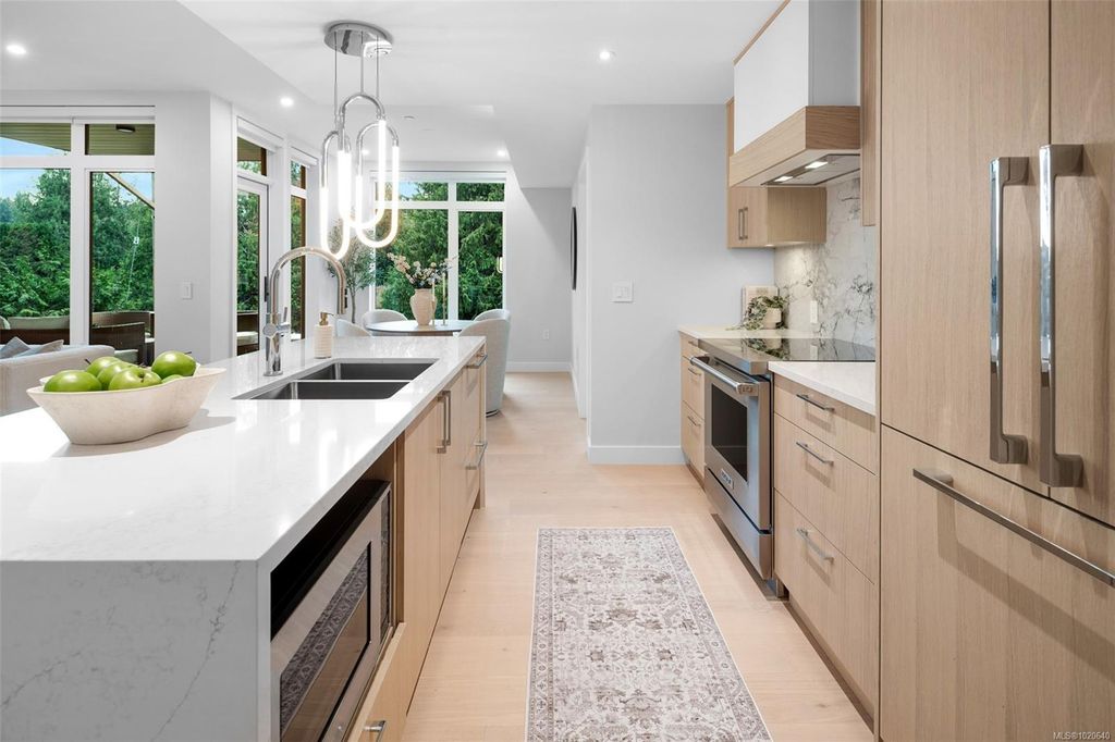 listing image 16040237290003923672