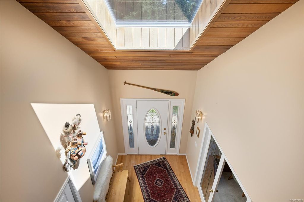listing image 16048376895280807047