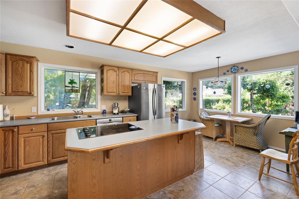 listing image 16047914952721466658