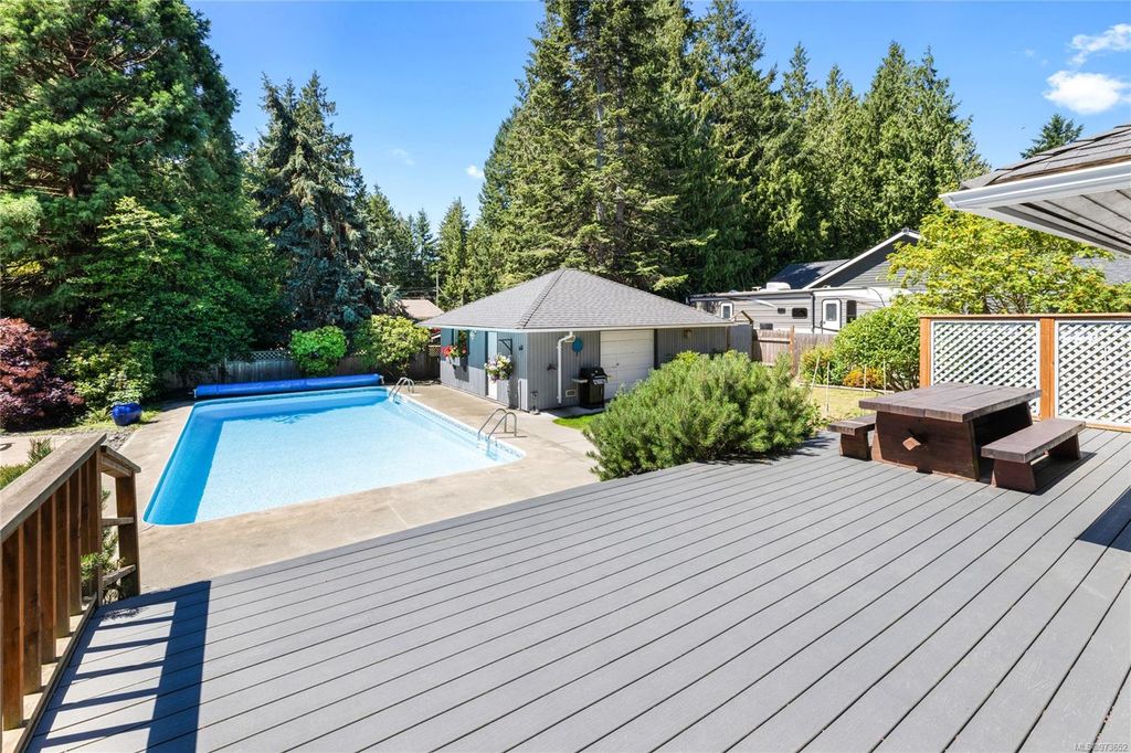 listing image 16048778278021629599