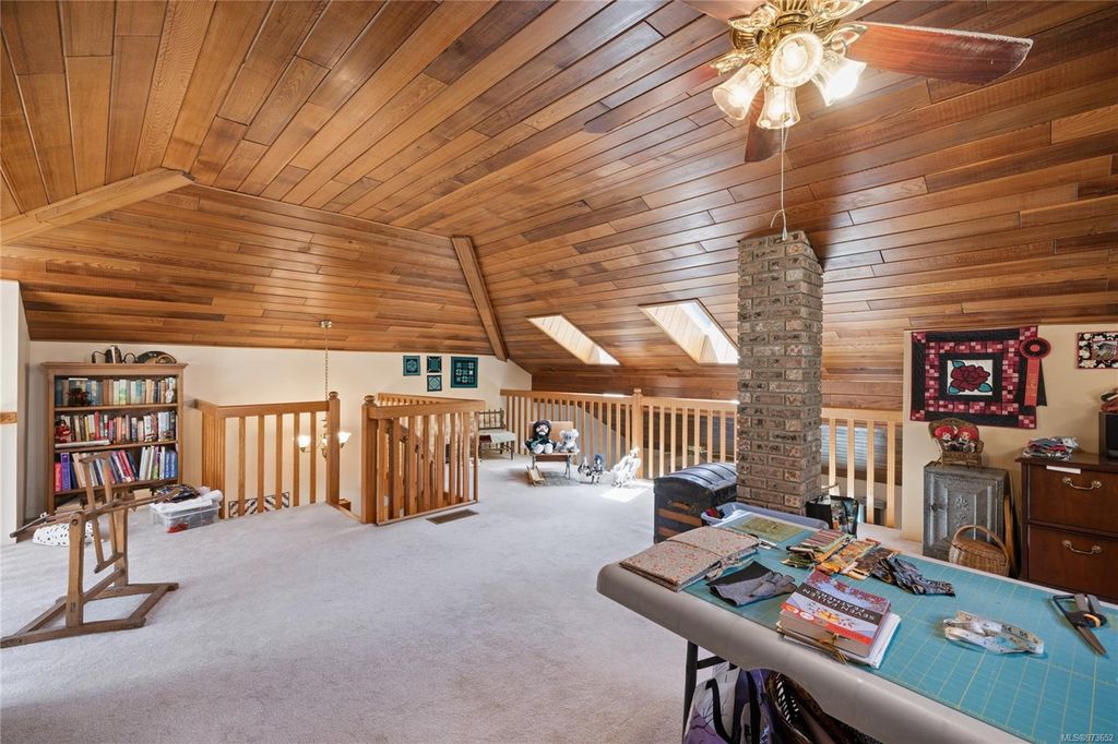listing image 16044862659070900574