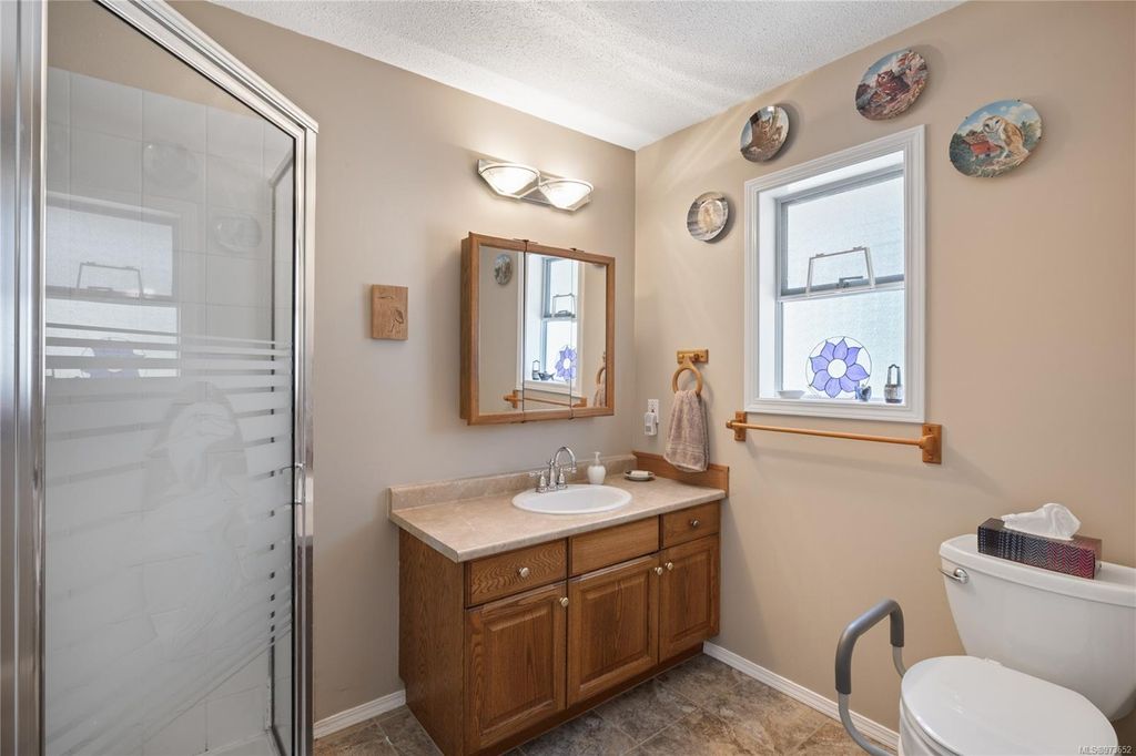 listing image 16043148207360304016