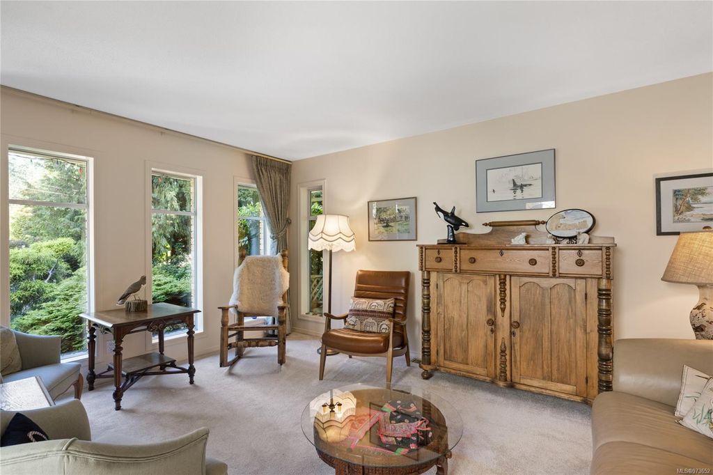 listing image 16049030080509002167