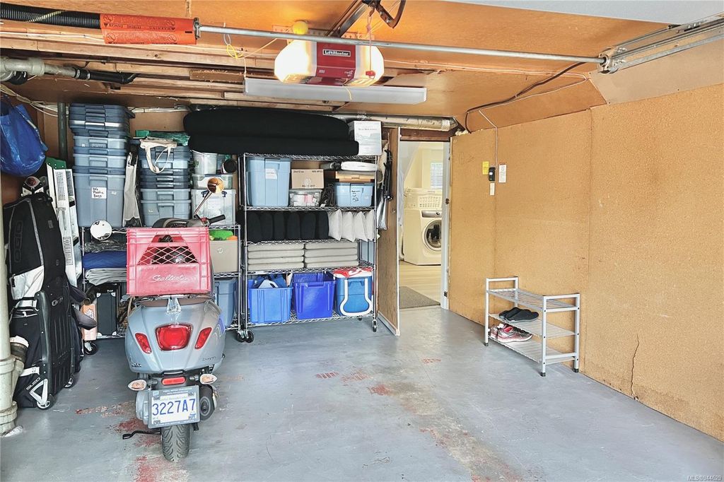 listing image 16043971914665635261