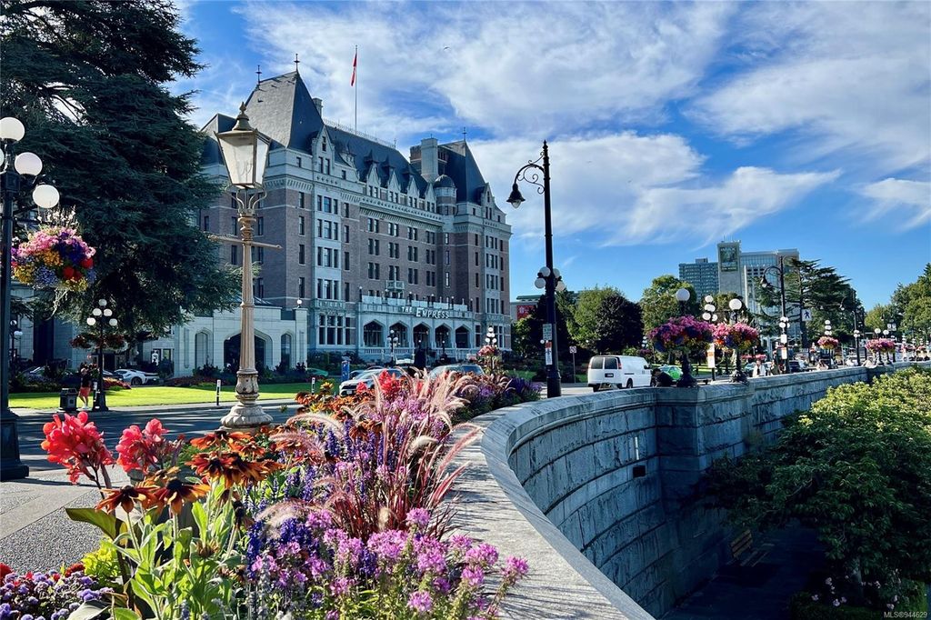 listing image 16047290442311557404