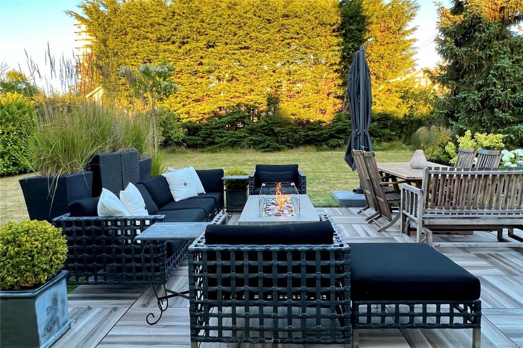 listing image 16040270874074369092