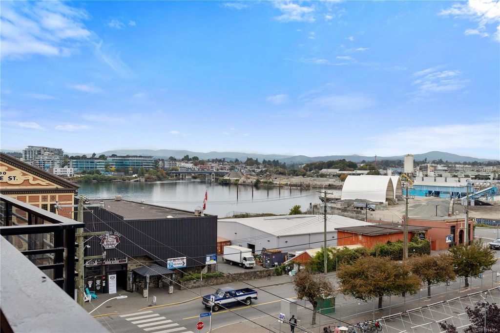 listing image 16046374250819690767