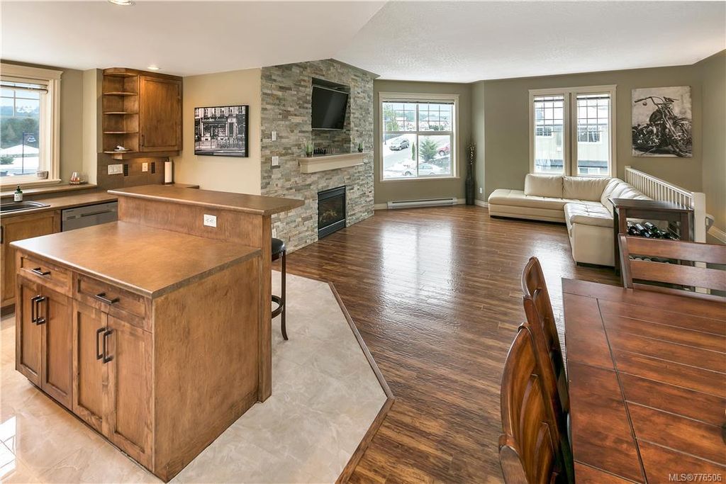 listing image 16040596364110247039